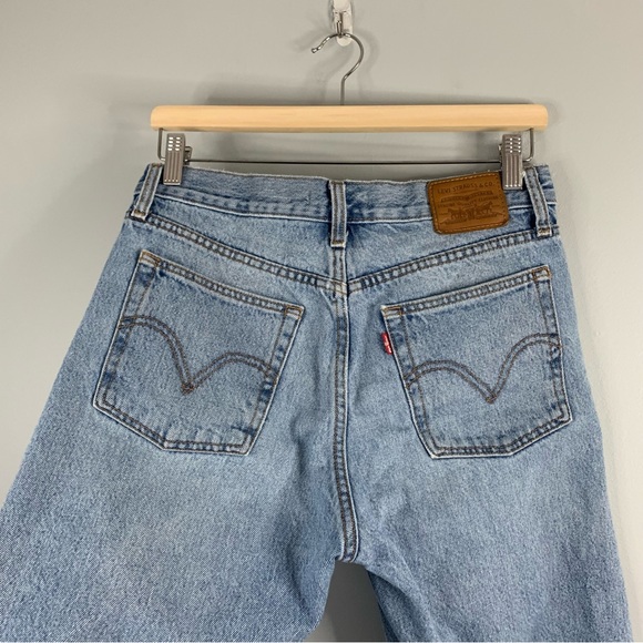 Levi's Premium Womens Wedgie Tapered Ankle Jeans VTG Style Light Wash Rigid 28 - Picture 8 of 13